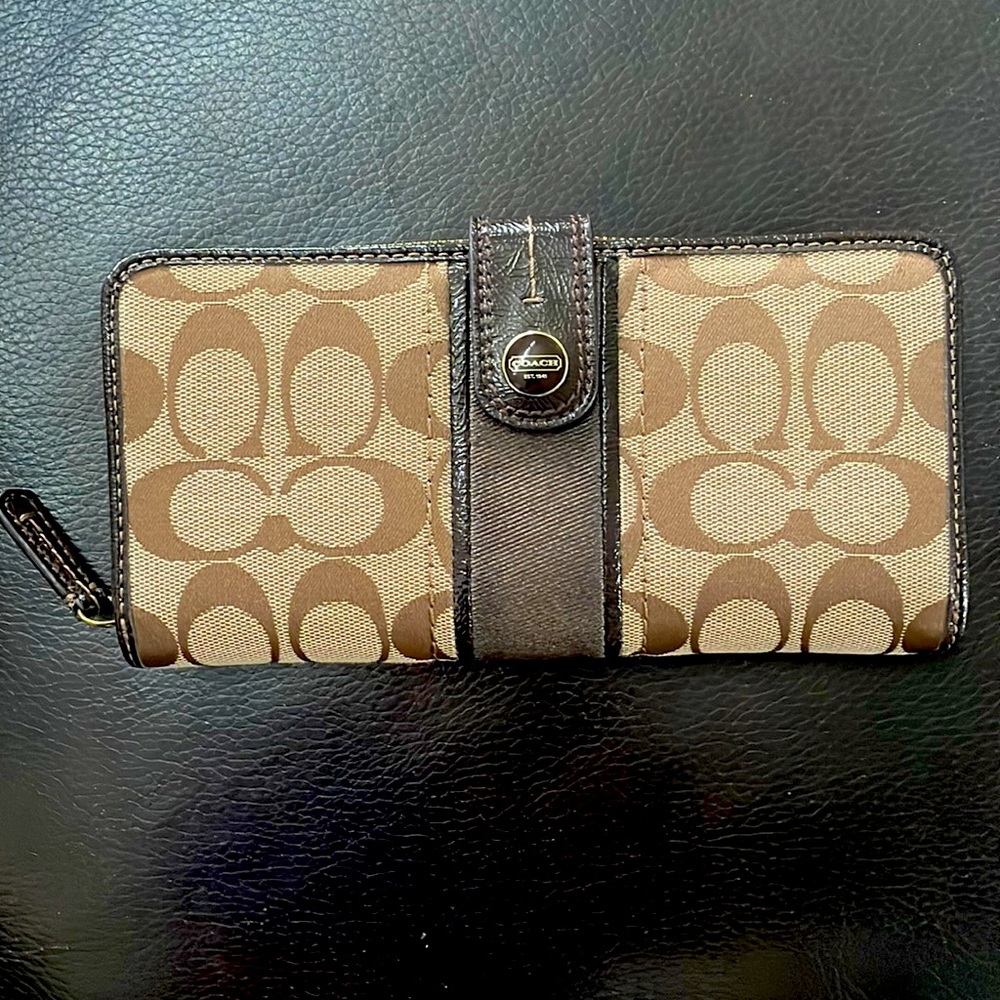 NEW Coach wallet
